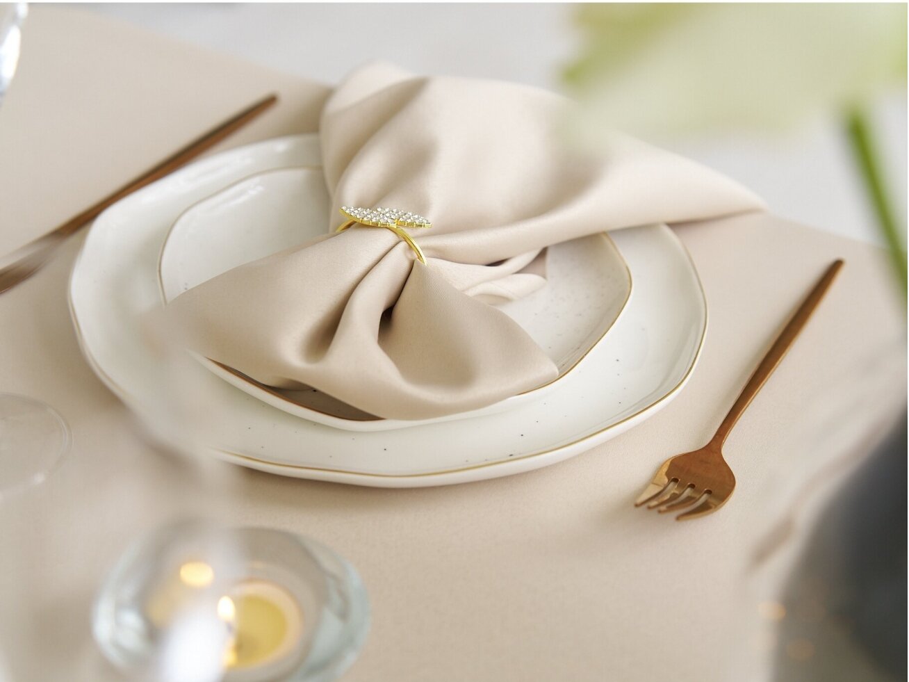 Napkin latte SATEN 45 x 45 cm 3 Napkin latte SATEN 45 x 45 cm 3