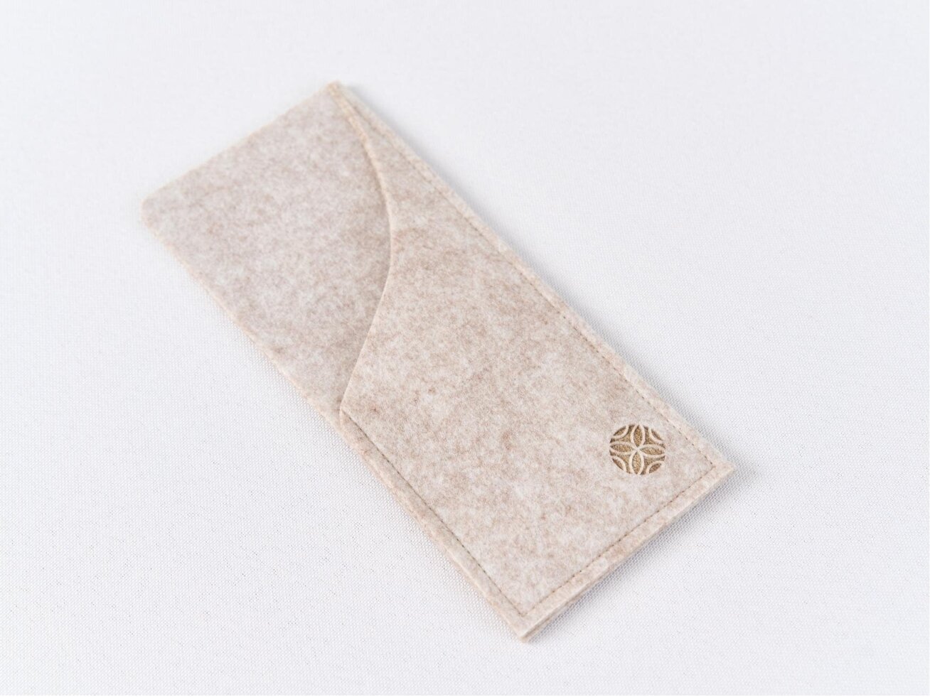 Cutlery holder from felt sand Cutlery holder from felt sand