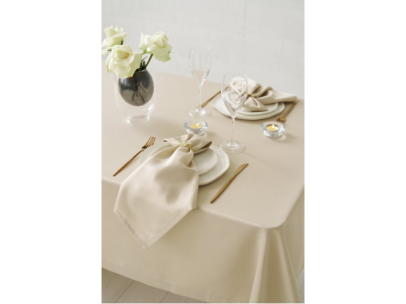 Tablecloth latte Saten, width 320 cm 4 Tablecloth latte Saten, width 320 cm 4