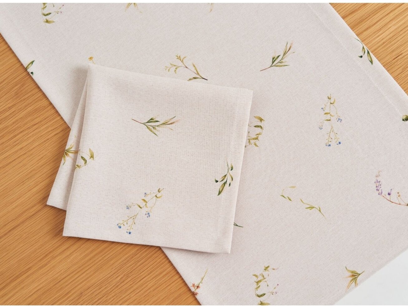 Table runner LAMINA sandy 4 Table runner LAMINA sandy 4