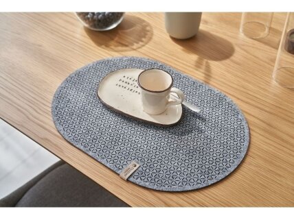 Felt placemat oval "Stelle" gray 1 Felt placemat oval "Stelle" gray 1