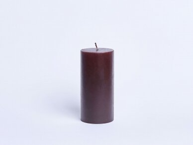 Žvakė ruda cilindro formos
